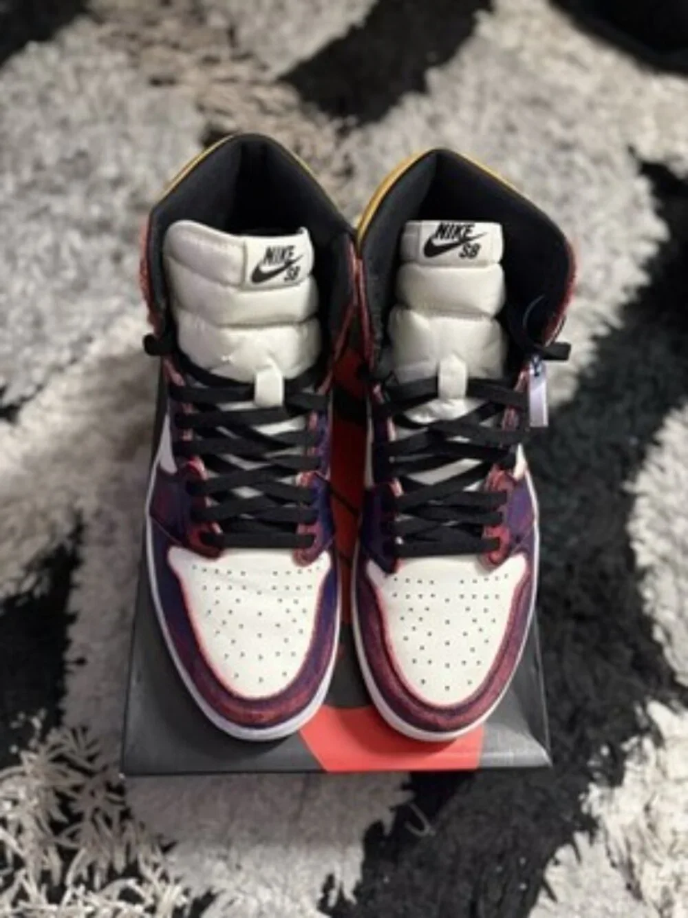 Air Jordan 1 High Defiant SB LA to Chicago Sz 11.5